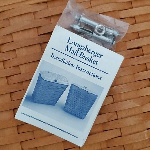 Longaberger | 1994 Woven Mail Basket - Picture 6 of 7